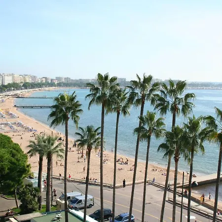 Apartment Pavillon Riviera *